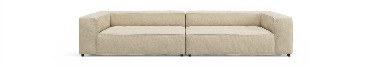 Beige modulsofa i to-sæders med lave, kvadratiske armlæn – frontvisning, frilagt.