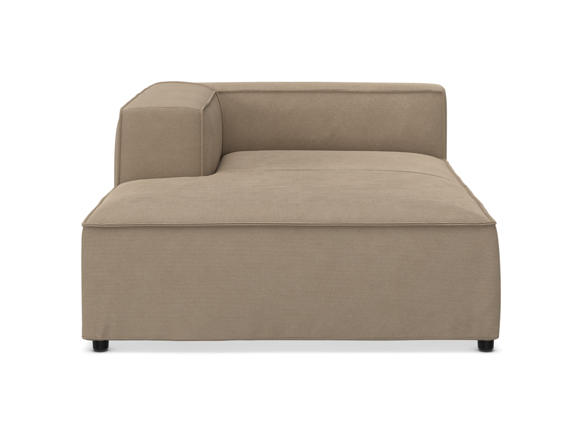 Beige modulsofa/chaise longue med venstre armlæn, fritlagt på hvid baggrund.