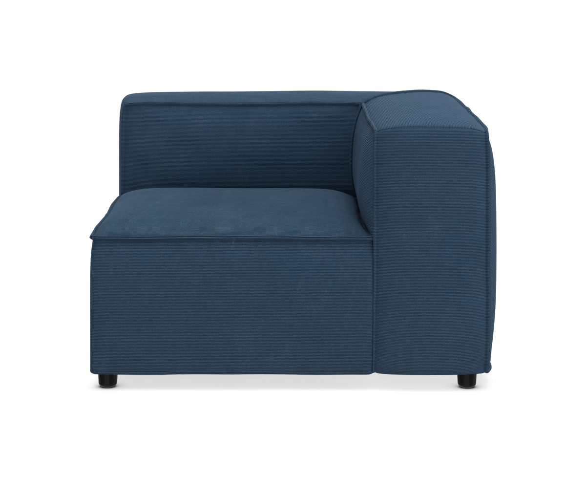 Mørkeblå modulsofa, hjørnesektion set forfra på hvid/gennemsigtig baggrund.