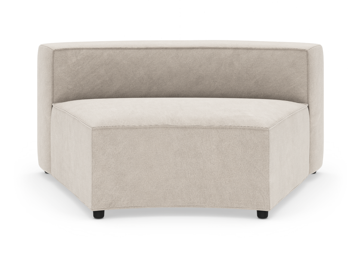Beige modulsofas hjørnemodul med lav ryg og buet front, fritstående på hvid baggrund.
