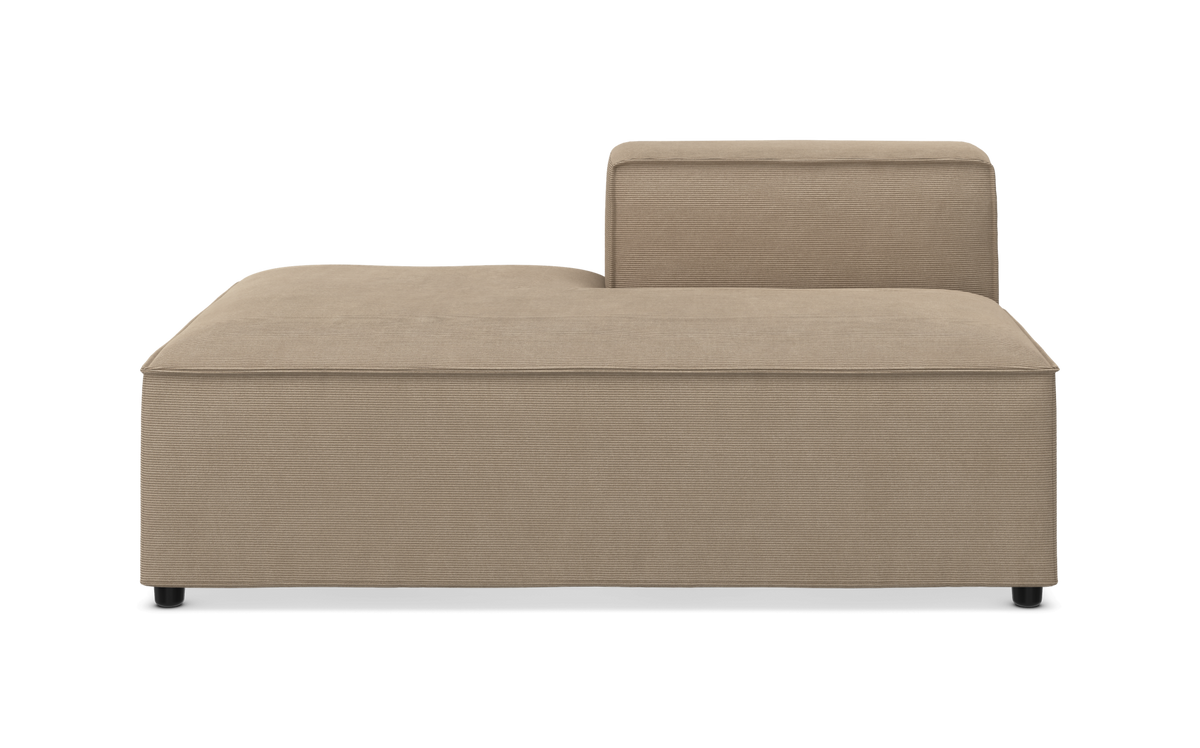Beige modulsofa med lav ryg, frontvisning på hvid baggrund.