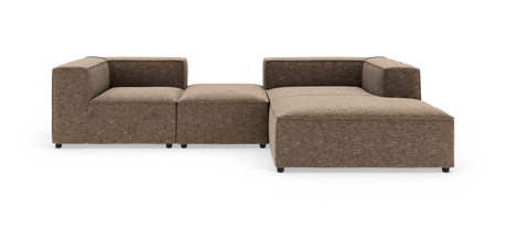 Modulær hjørnesofa i brunbeige stof med chaiselong, frilagt på hvid baggrund.