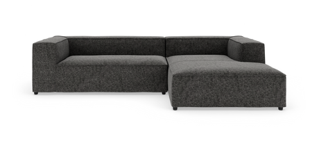 Mørkegrå modulsofa med chaiselong i højre side, fotograferet forfra i studie på hvid baggrund.