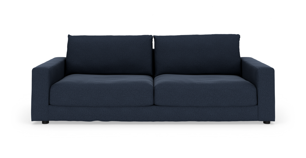 Mørkeblå to-personers sofa med lige armlæn, frontvisning på hvid baggrund.