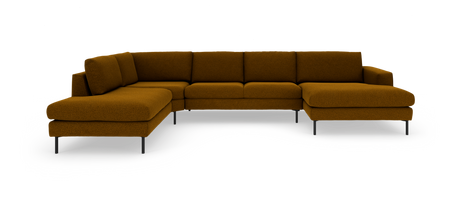 Sennepsgul hjørnesofa med chaiselong, frilagt på hvid baggrund.