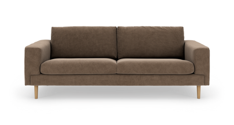 Brun 3‑personers stofsofa med træben, frontvisning på hvid baggrund.