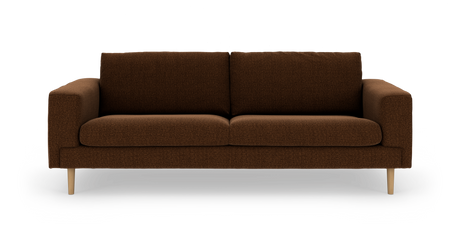 Brun stofsofa med lyse træben, frilagt på hvid baggrund.