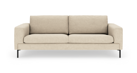 Beige 3-personers sofa med to rygpuder, to sædehynder og slanke sorte metalben, fotograferet direkte forfra mod hvid studiobaggrund.