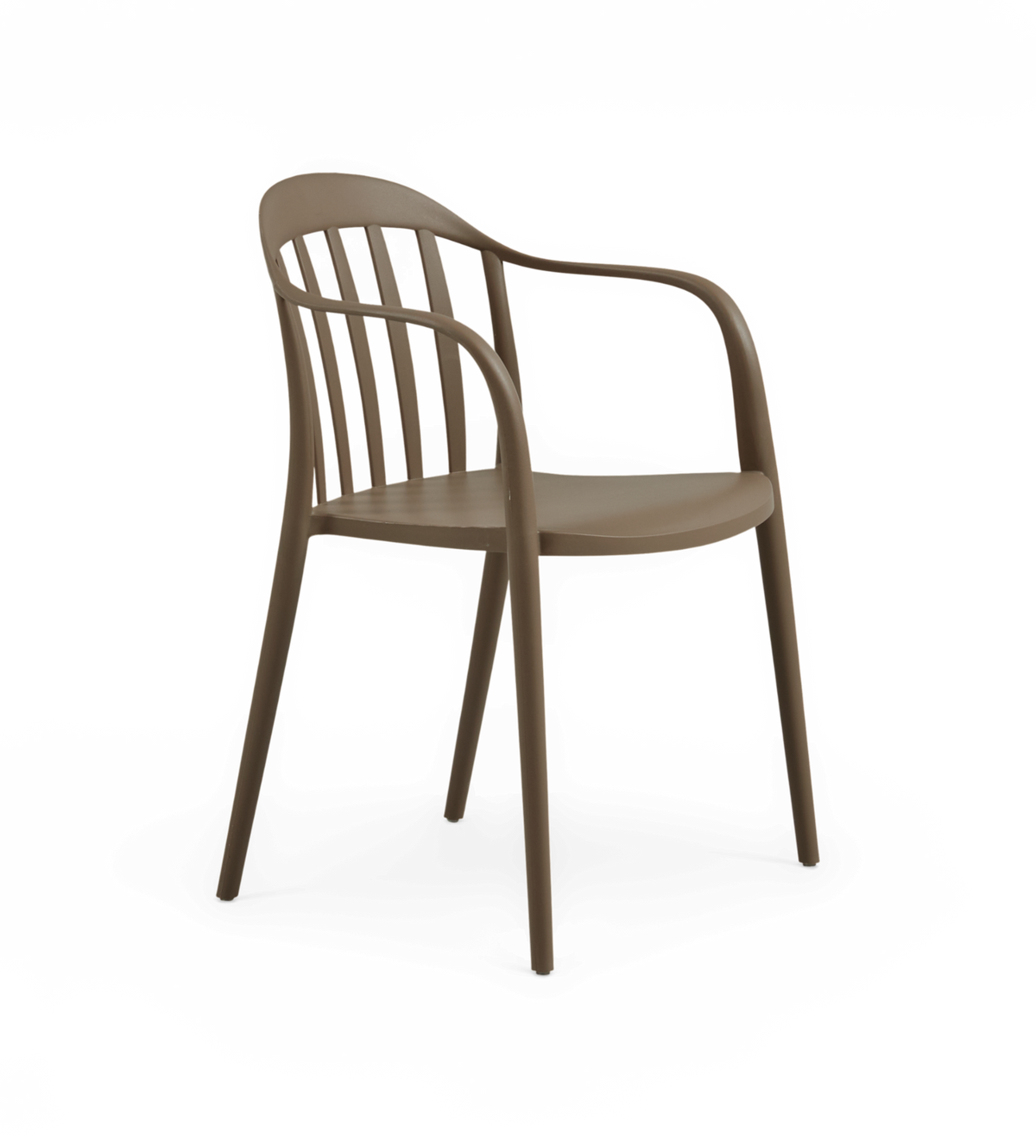 Beige plaststol med buede armlæn og lamelryg, frilagt på hvid baggrund.