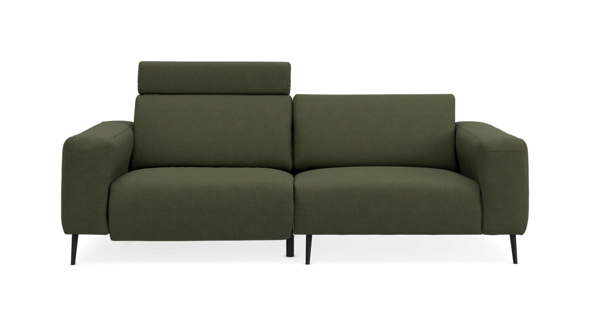 Grøn to-personers sofa med justerbar nakkestøtte, set forfra på hvid baggrund.