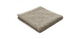 Beige, ribbet plaid foldet på hvid baggrund.