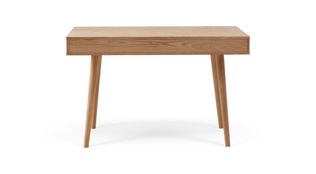 Rektangulært sidebord i lyst træ med slanke, tilspidsede ben, fritlagt på hvid baggrund.