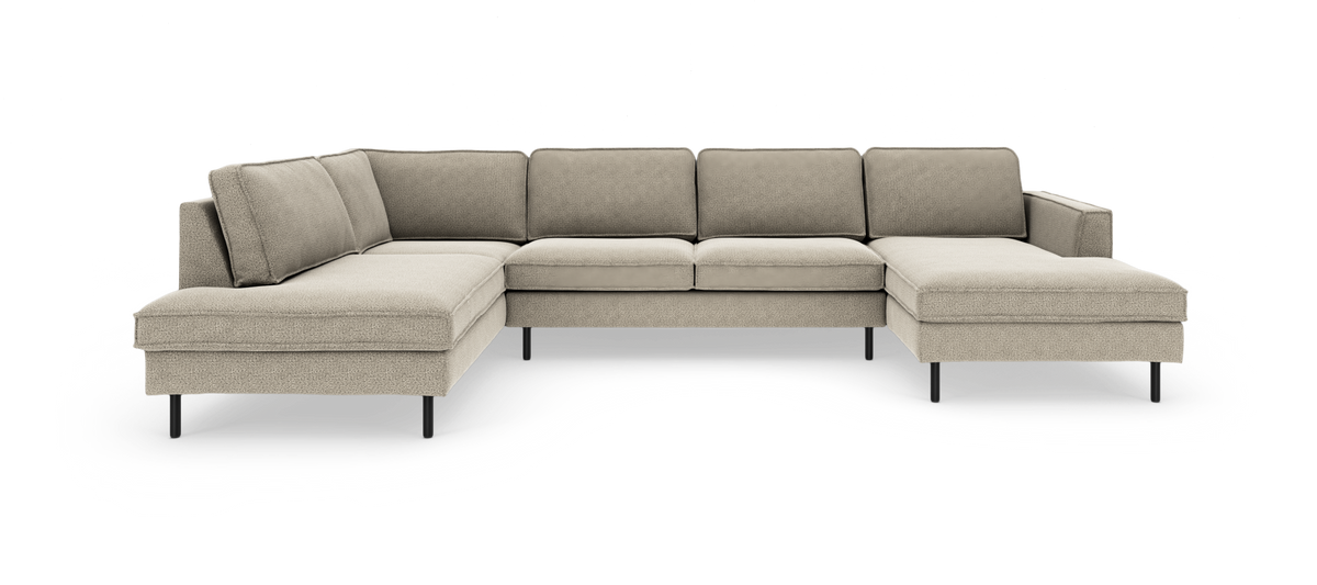Beige U-formet modulsofa med chaiselong i begge ender, set lige forfra.