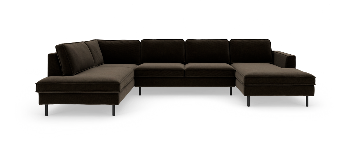 Mørkebrun L-formet modulsofa med chaiselong til højre og slanke metalben, frilagt på hvid baggrund.