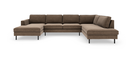 Brun U-formet hjørnesofa i tekstil med chaiselong i begge ender og slanke sorte ben, fritlagt på hvid baggrund.