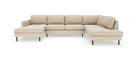 Beige U‑formet modulsofa med chaiselong i begge ender og slanke sorte ben, frilagt på hvid baggrund.