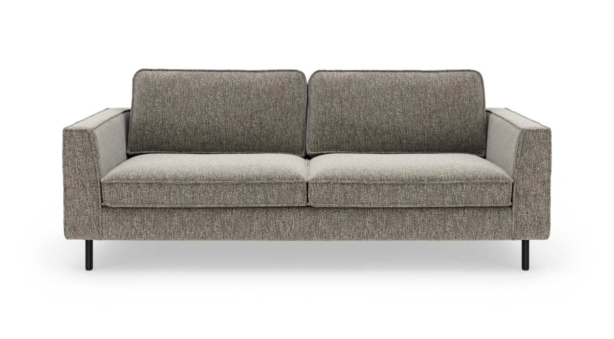 Gråbeige sofa med to sædehynder, lige armlæn og sorte ben, set forfra.