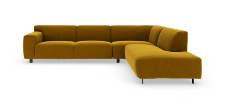 Sennepsgul L‑formet modulsofa med højre chaiselong, lave metalben og moderne design, frilagt på hvid baggrund.