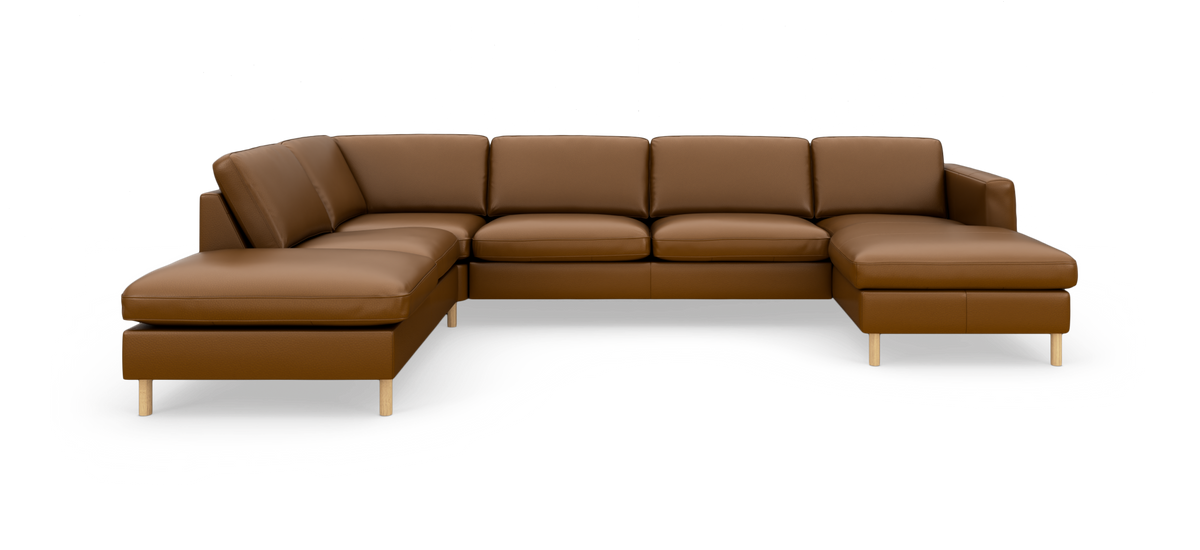 Modulær brun hjørnesofa i læder med chaiselong på højre side, fritlagt på hvid baggrund.