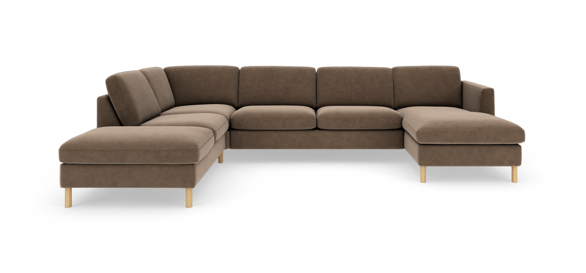 Brun modulsofa i L-form med chaiselong på højre side, frilagt på hvid baggrund.