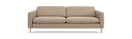 Beige 2-personers sofa med lige armlæn og træben, set forfra.