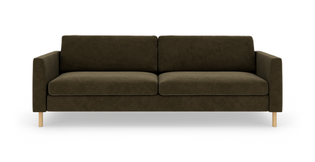 Mørk olivengrøn tresæders sofa med lige armlæn og lyse træben, set forfra i studieopsætning.