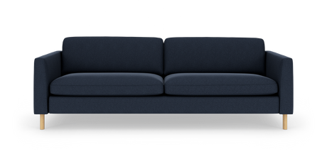 Mørkeblå sofa med to ryghynder og to sædehynder, lige armlæn og lyse træben, frilagt på hvid baggrund.