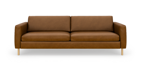 Brun lædersofa med træben set forfra i studie på hvid baggrund.