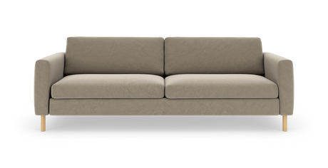 Beige 3-personers sofa med lige armlæn, to sæde- og ryghynder og lyse træben, frilagt på hvid baggrund.
