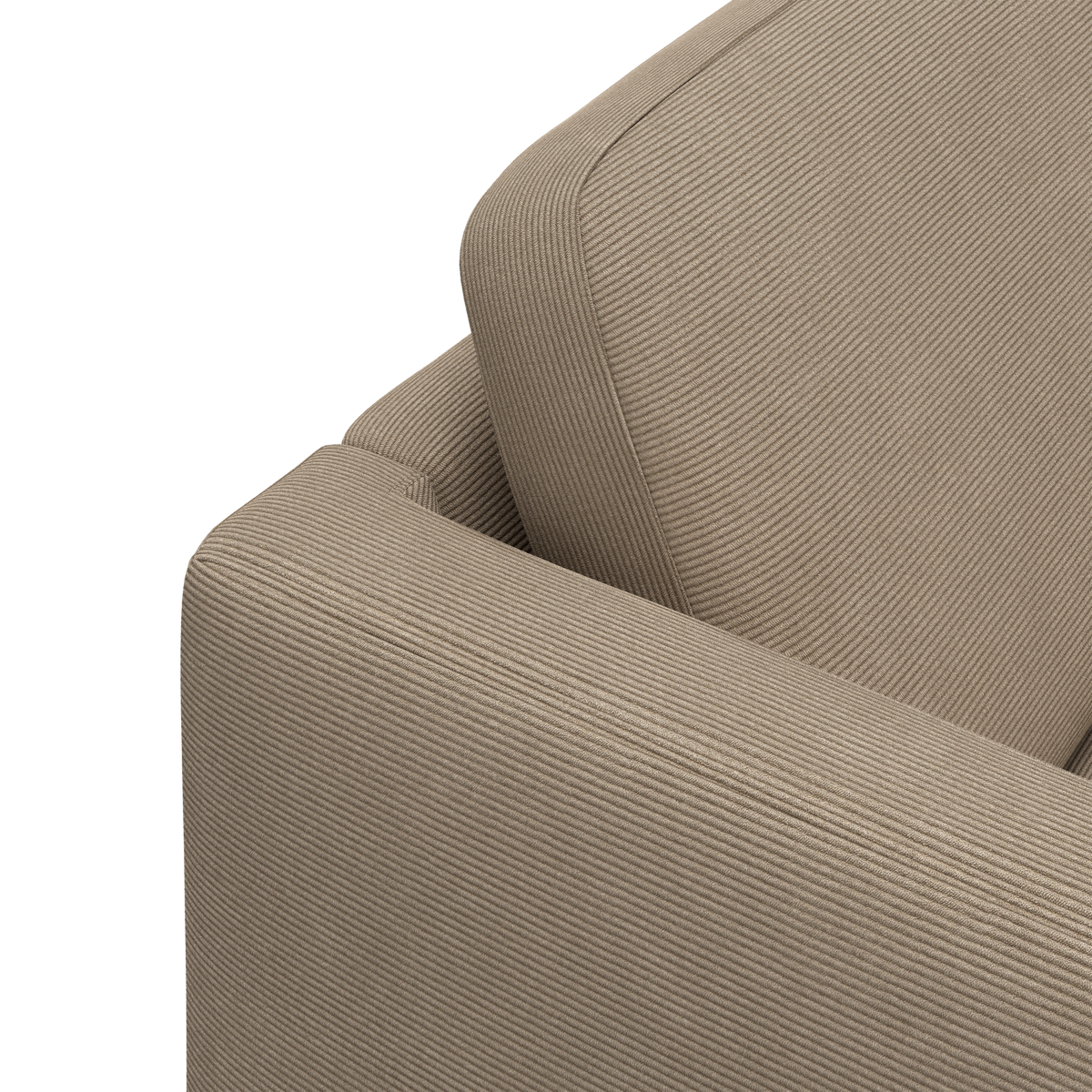 Nærbillede af beige sofa i riflet fløjl med synligt armlæn og ryghynde.