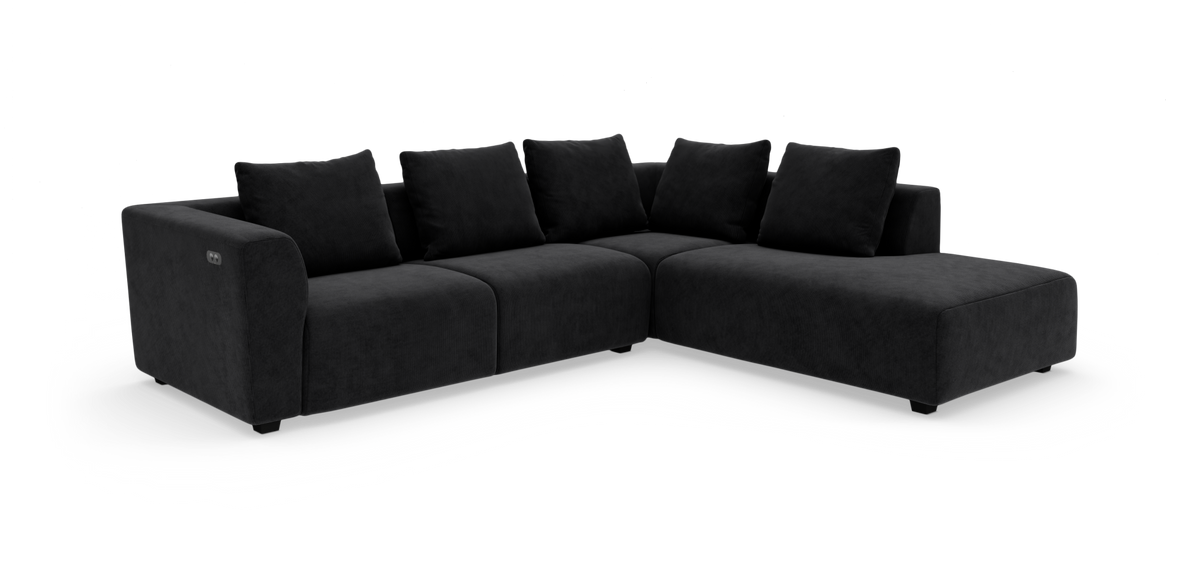 Sort L-formet modulsofa med bred chaiselong, fritstående på hvid baggrund.