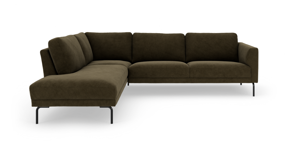 Modulær L-sofa i olivengrøn fløjl med venstre chaiselong og sorte metalben.