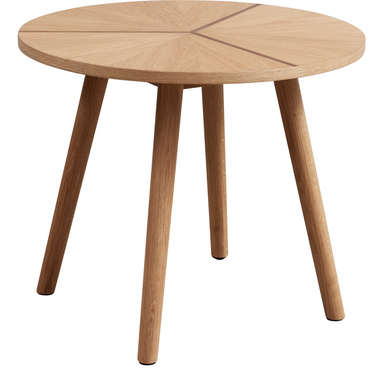 Rundt sidebord i lys eg med finerlagt bordplade og fire koniske ben, frilagt på hvid baggrund.