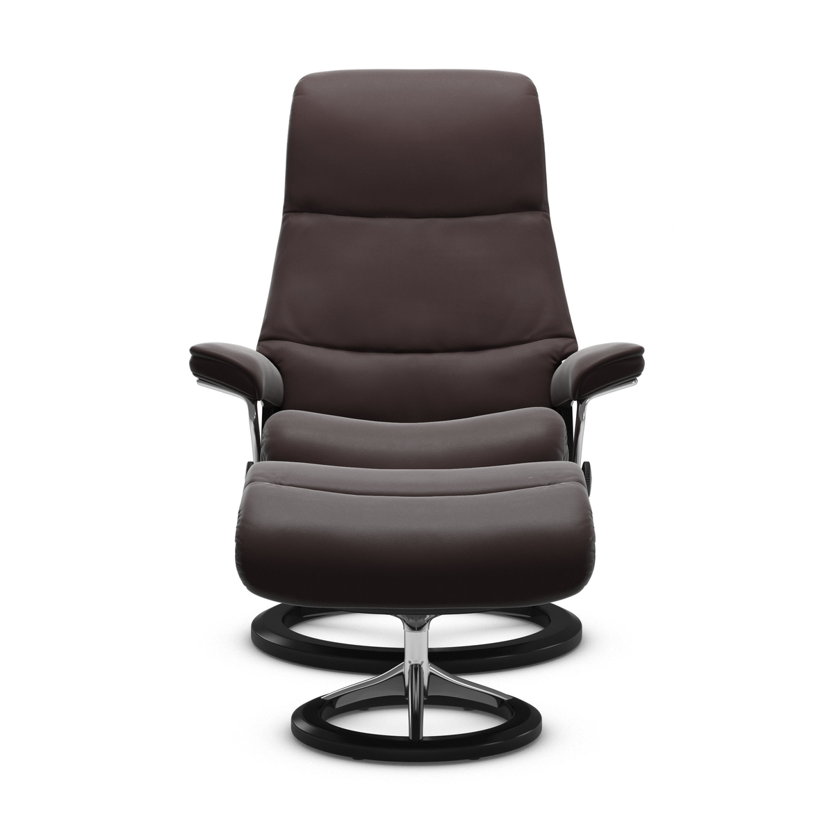 Mørkebrun moderne recliner med matchende skammel på krom- og sorte ringbaser, fritlagt på hvid baggrund.