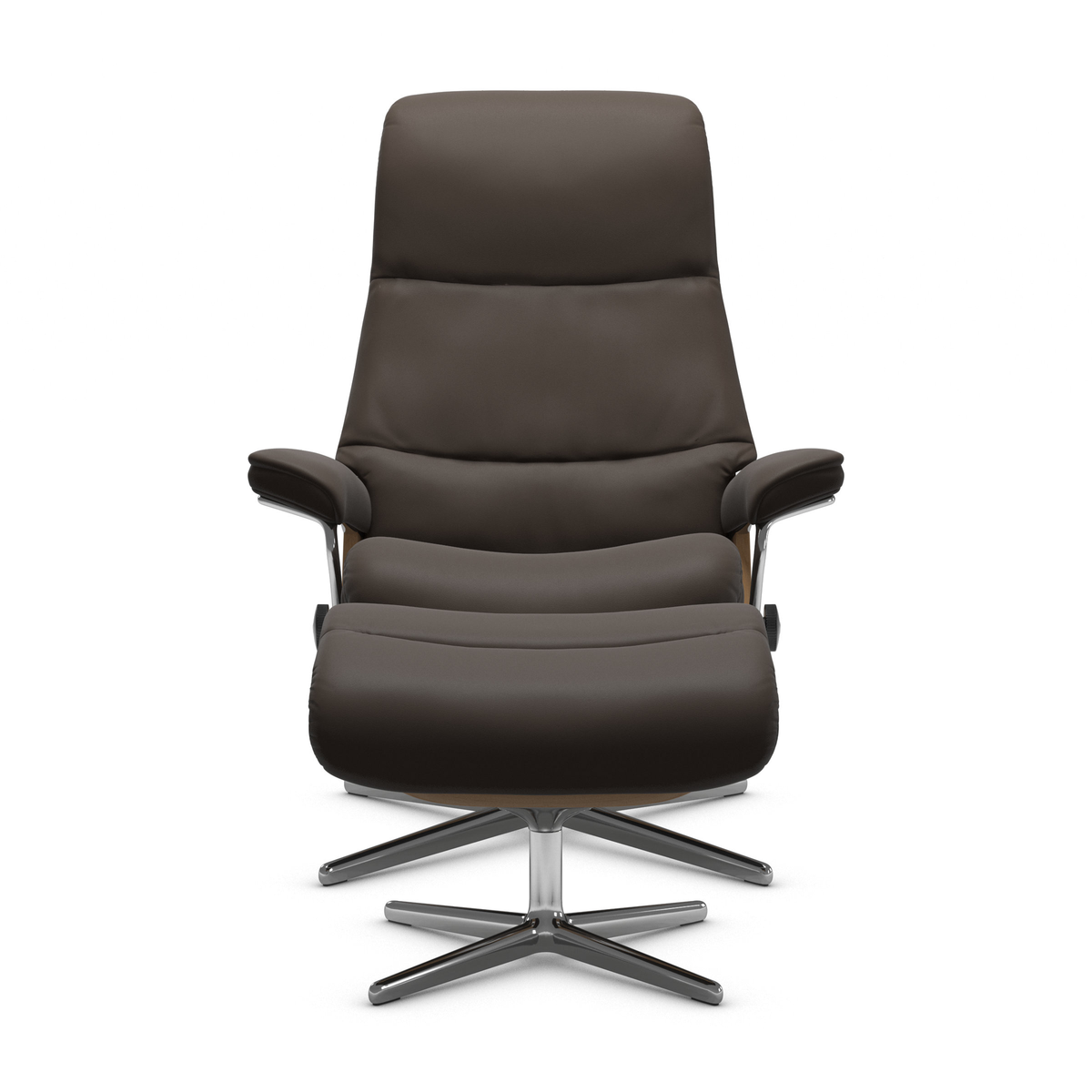 Brun reclinerlænestol med matchende fodskammel på kromstel, frilagt mod hvid baggrund.