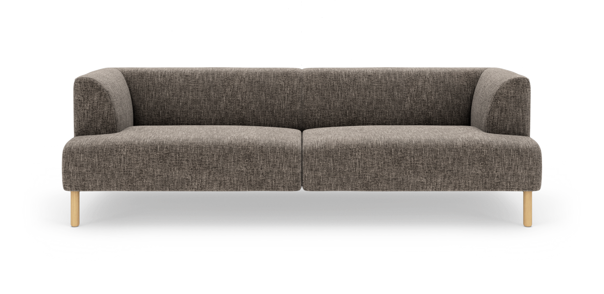 Brungrå tresæders sofa med afrundede hjørner og lyse træben, frontalt produktfoto.