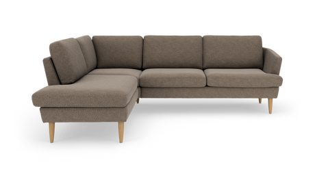 Brun L‑formet hjørnesofa med chaiselong til venstre og lyse træben.