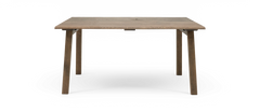 Rektangulært spisebord i massivt træ med skråtstillede ben, fritlagt mod transparent baggrund.