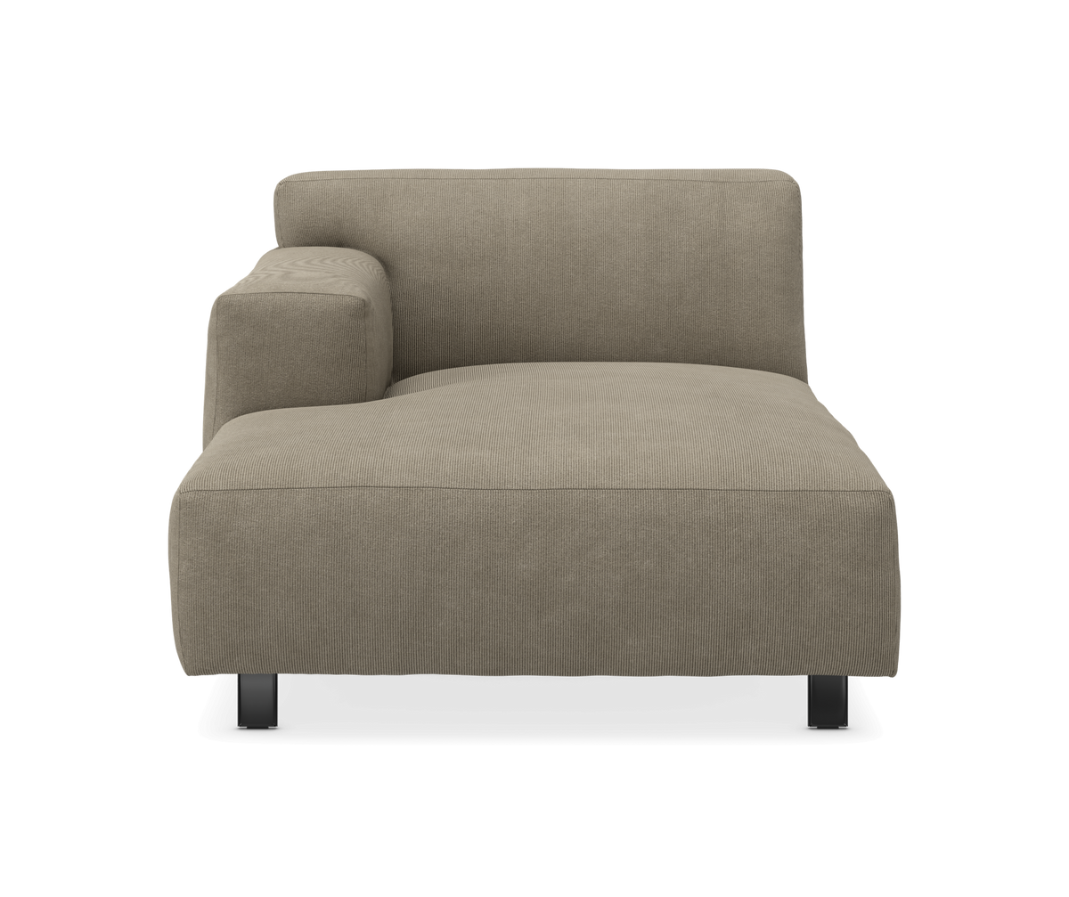 Beige venstrevendt chaiselong-modul i frontvisning på hvid baggrund.
