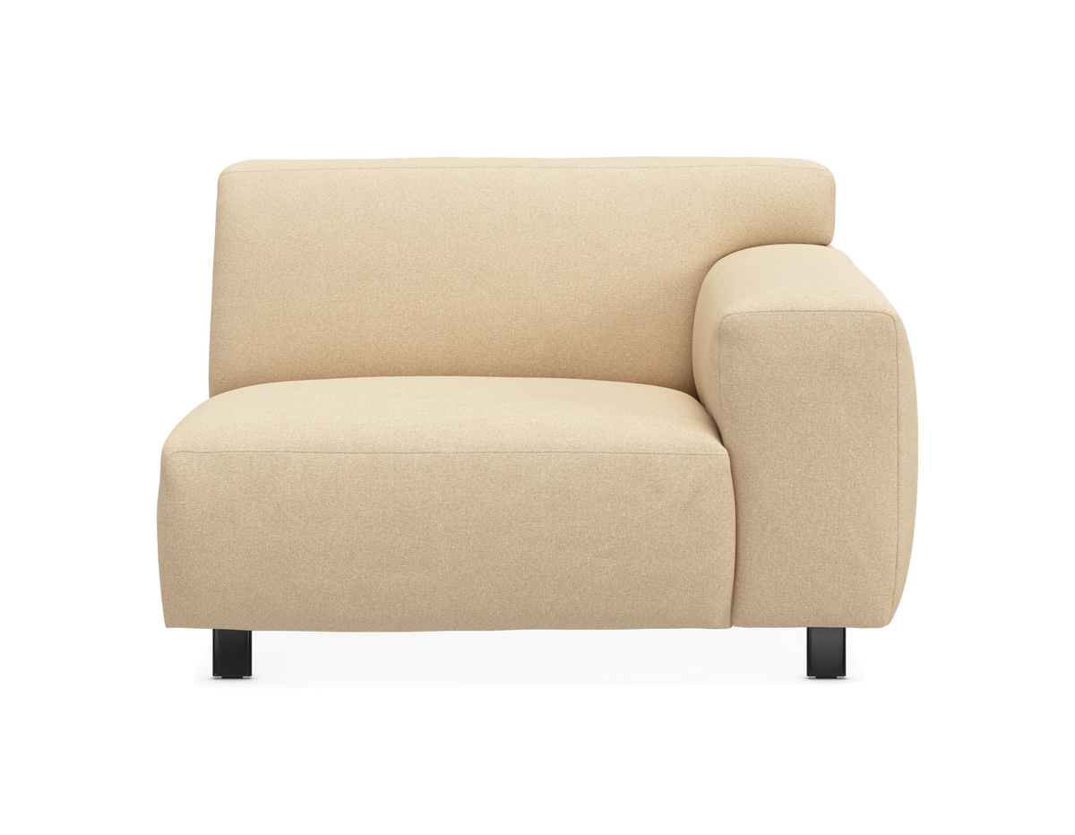 Beige modulstol med højre armlæn, set forfra.