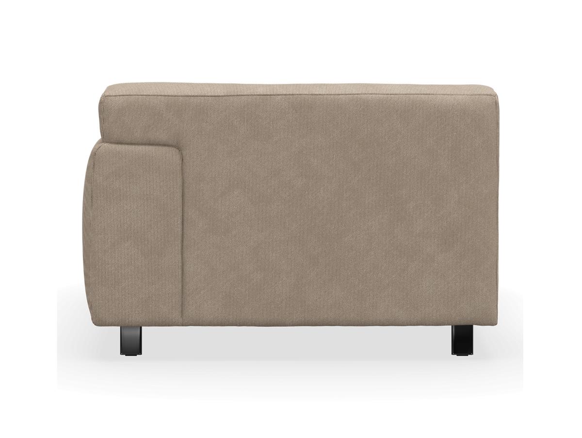 Beige sofa set fra siden, frilagt på transparent baggrund.