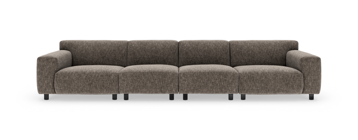 Brungrå modulsofa med fire pladser og afrundede former, fritstående på hvid baggrund.
