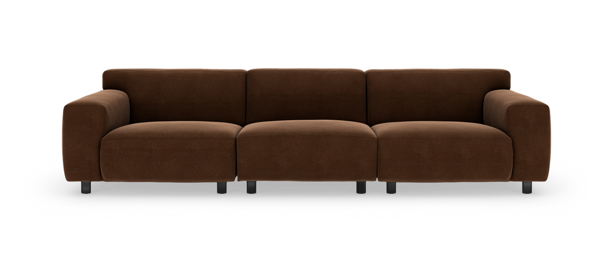 Brun modulsofa med fire siddepladser i moderne design, frontvisning på hvid baggrund.