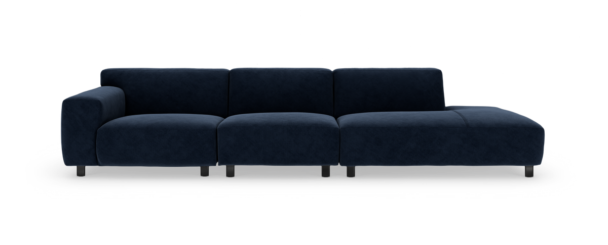 Mørkeblå modulsofa med chaiselong til højre, frontvisning, frilagt på hvid baggrund.
