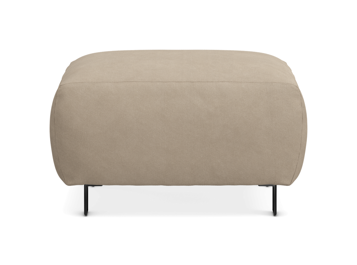 Beige puf med sorte metalben, set forfra på hvid baggrund.