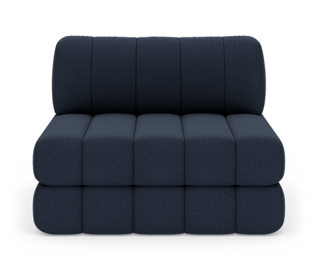 Mørkeblå modulær 2-personers sofa uden armlæn med blokformede, polstrede sektioner, frilagt på hvid baggrund.