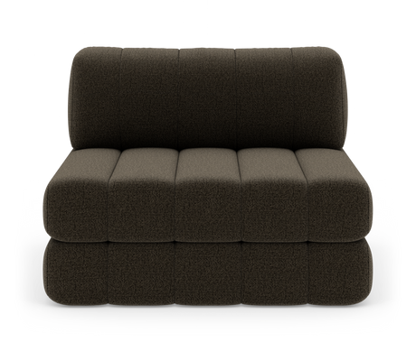 Mørkebrun modulær 2‑personers sofa uden armlæn med afrundede, quiltede puder, frilagt mod hvid baggrund.