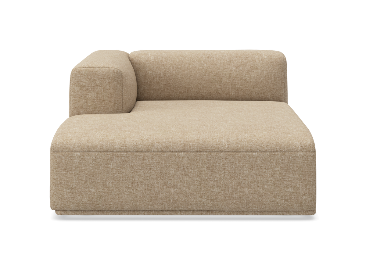 Beige chaiselong-modul med venstre armlæn, frilagt på hvid baggrund.