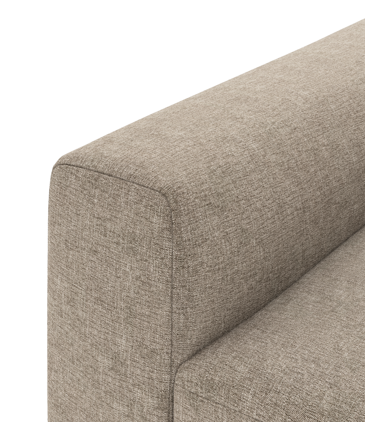 Nærbillede af beige stofsofas armlæn i studieopsætning.