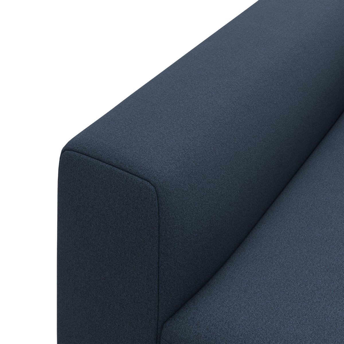 Nærbillede af et mørkeblåt sofa-armlæn i stof med enkelt, lige design.